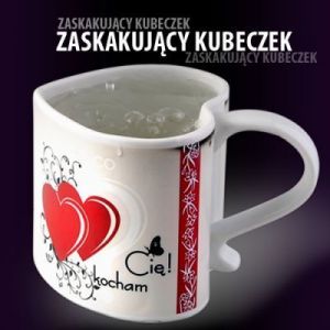 Zaskakujący Kubeczek w kształcie serca - Kocham Cię